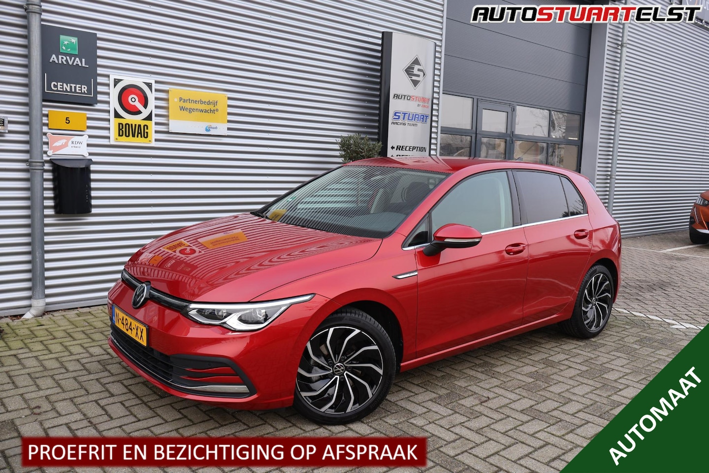 Volkswagen Golf - 1.5 R-Line Style |150PK |PDC |LMV |Camera |Stuur+StoelHeating |Carplay |IQ-Light Camera Ma - AutoWereld.nl