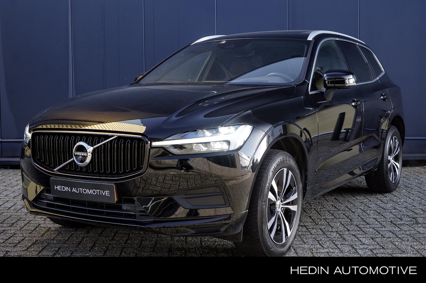 Volvo XC60 - B5 Momentum Exclusive |  Pano. dak | Head-up | Standkachel | Adaptive Cruise | BLIS | Prem - AutoWereld.nl