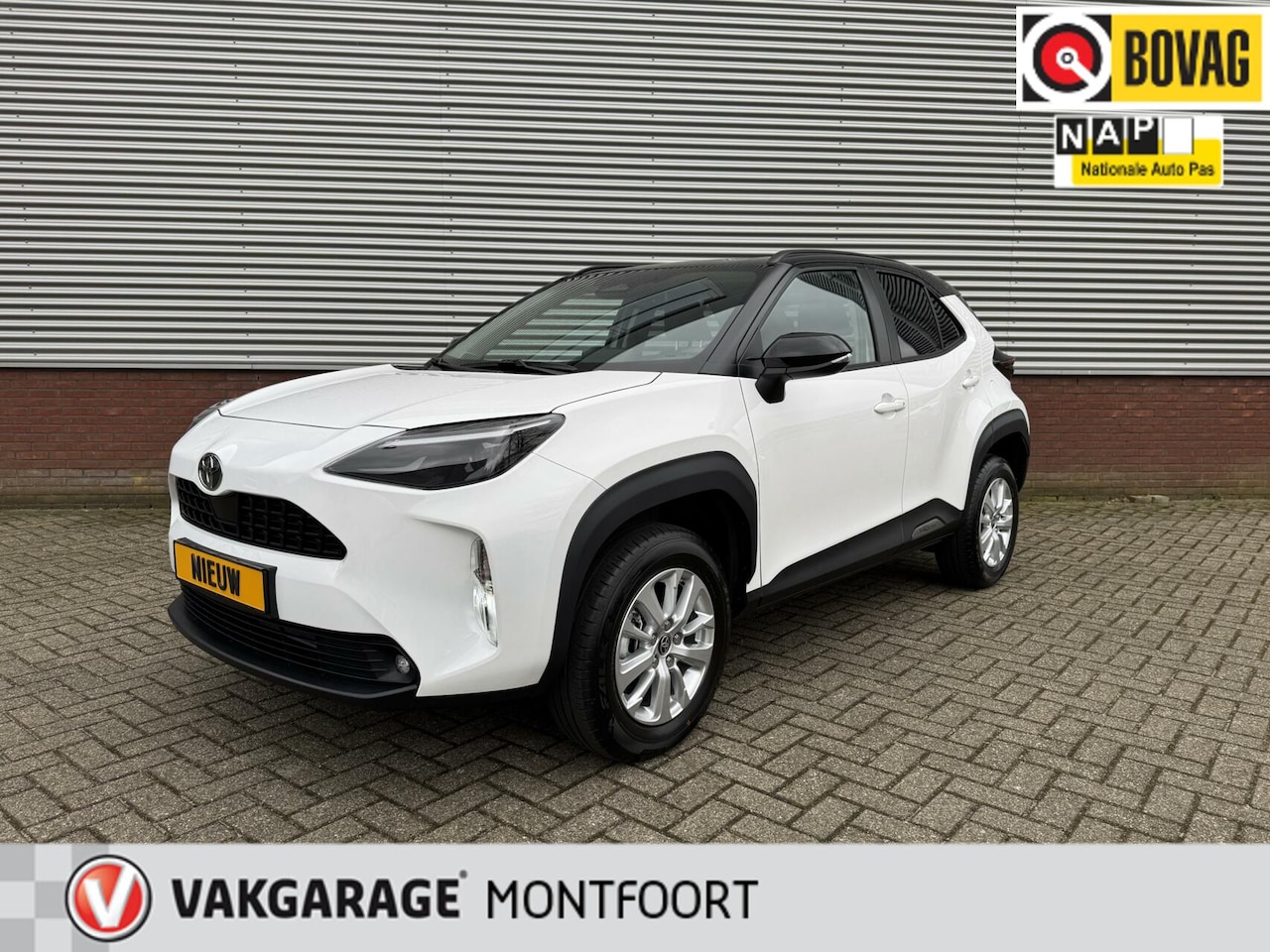 Toyota Yaris Cross - 1.5 Hybrid 115 Active|Bi-Tone|Camera|Carplay|AdaptiveCruise|Aut.dimmendebinnenspiegel|Clim - AutoWereld.nl