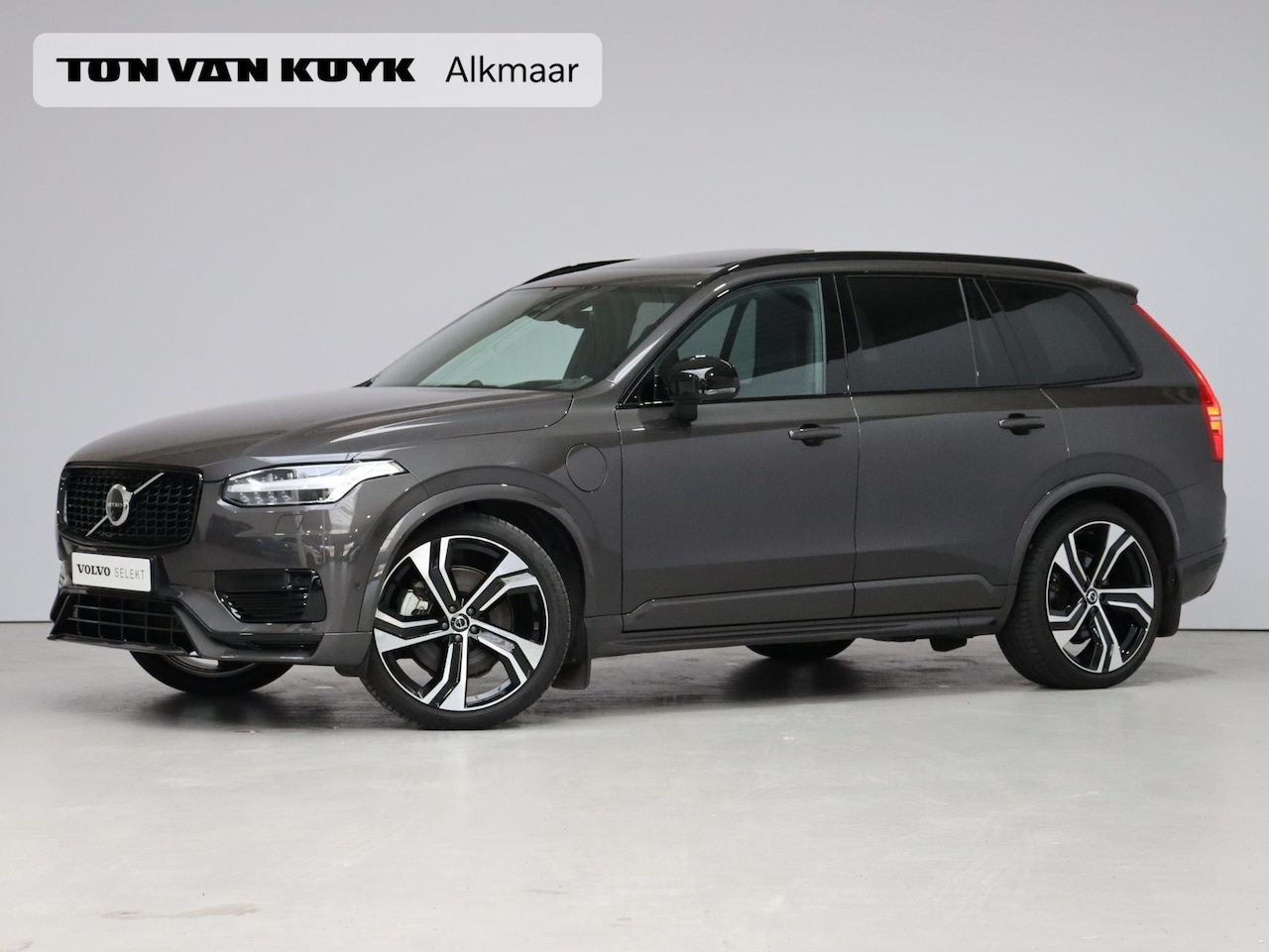 Volvo XC90 - 2.0 T8 Plug-in hybrid AWD Ultra Dark / Trekhaak / Pano. dak / Head-up display / 360 camera - AutoWereld.nl