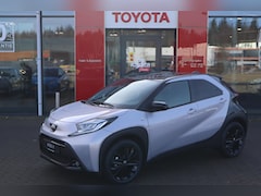 Toyota Aygo X - JBL KEYLESS STOELVERW. JBL-AUDIO 18"LMV PARK-SENSOREN APPLE/ANDROID NAVI DRAADLOOS-LADEN-T