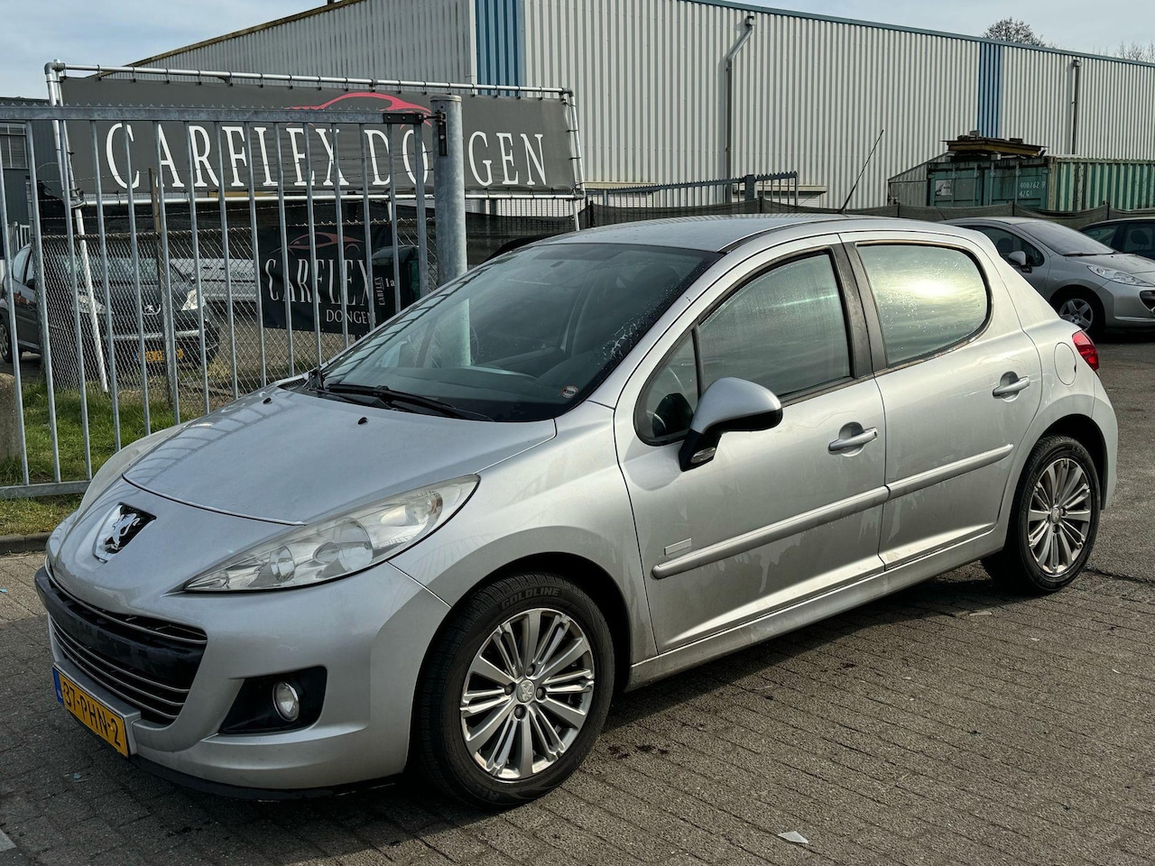 Peugeot 207 - 1.4 VTi 5-deurs/NAP/PDC - AutoWereld.nl