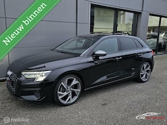 Audi A3 Sportback - 35 TFSI S-line Panorama/RS seats/Camera/19"