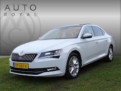 Skoda Superb - 1.4 TSI ACT Ambition Business -Automaat, Panoramadak, Stoelverwarming, Led koplampen, Navi