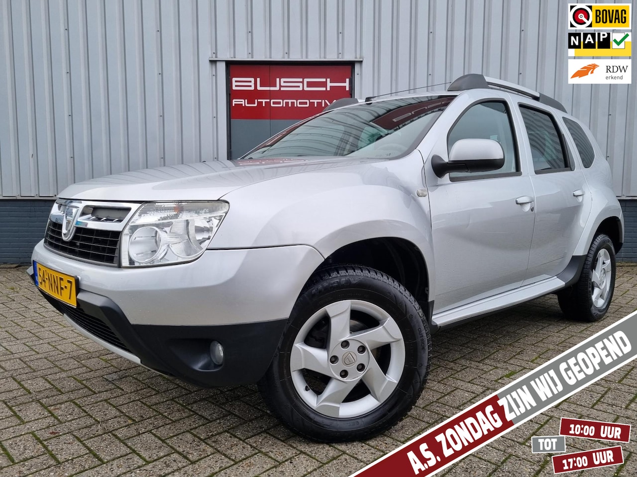 Dacia Duster - 1.6 Lauréate 2wd | VAN 2e EIGENAAR | TREKHAAK | - AutoWereld.nl