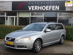 Volvo V70 - 1.6 T4 Momentum - NAVIGATIE - CLIMATE / CRUISE - VOLLEDIG ONDERHOUD AANWEZIG - LEDER