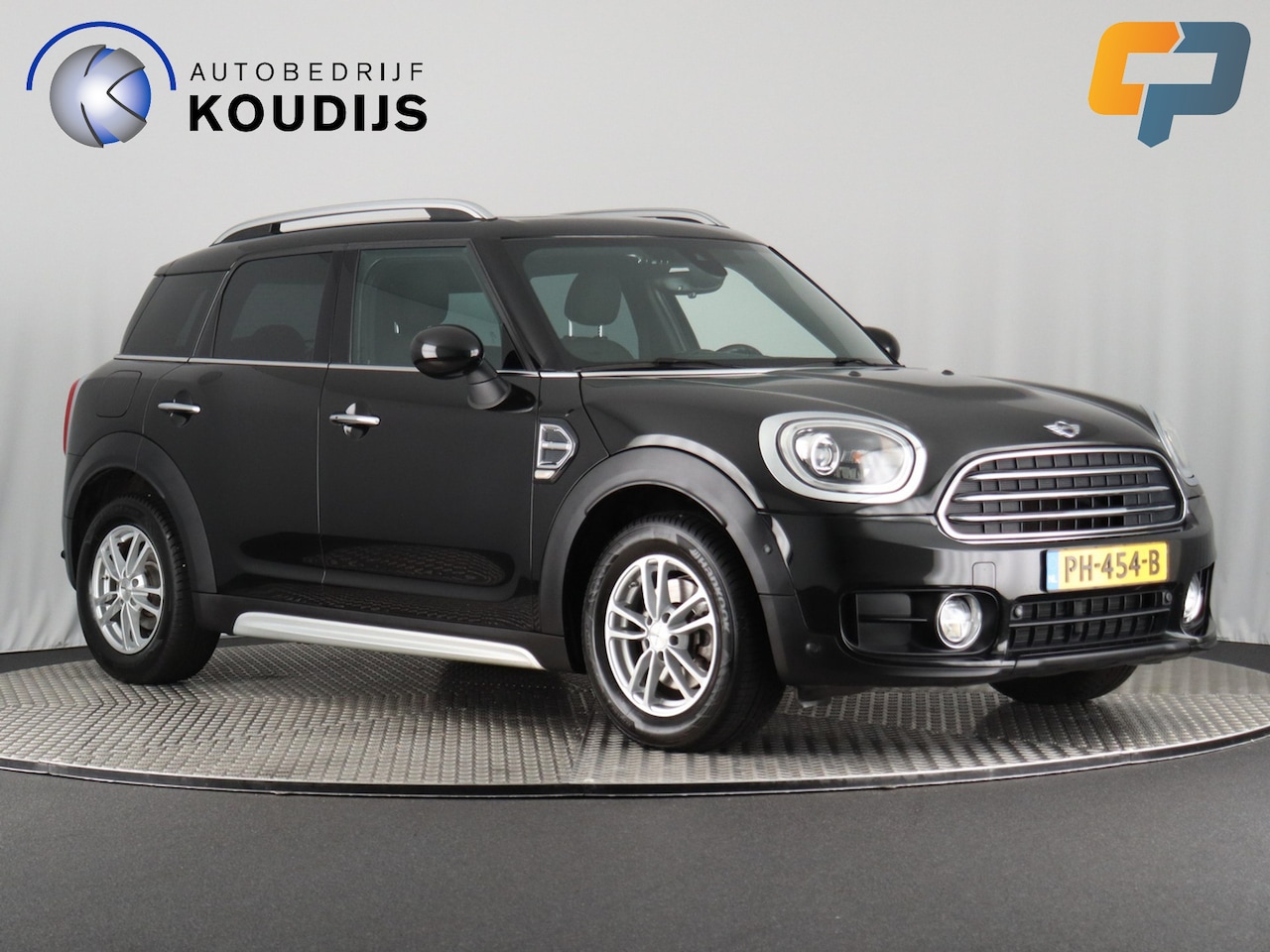 MINI Countryman - 2.0 Cooper D Pepper Mini 2.0 Cooper D Pepper (NL-Auto / Trekhaak / Pano / H&K / Navi / Cruise) - AutoWereld.nl