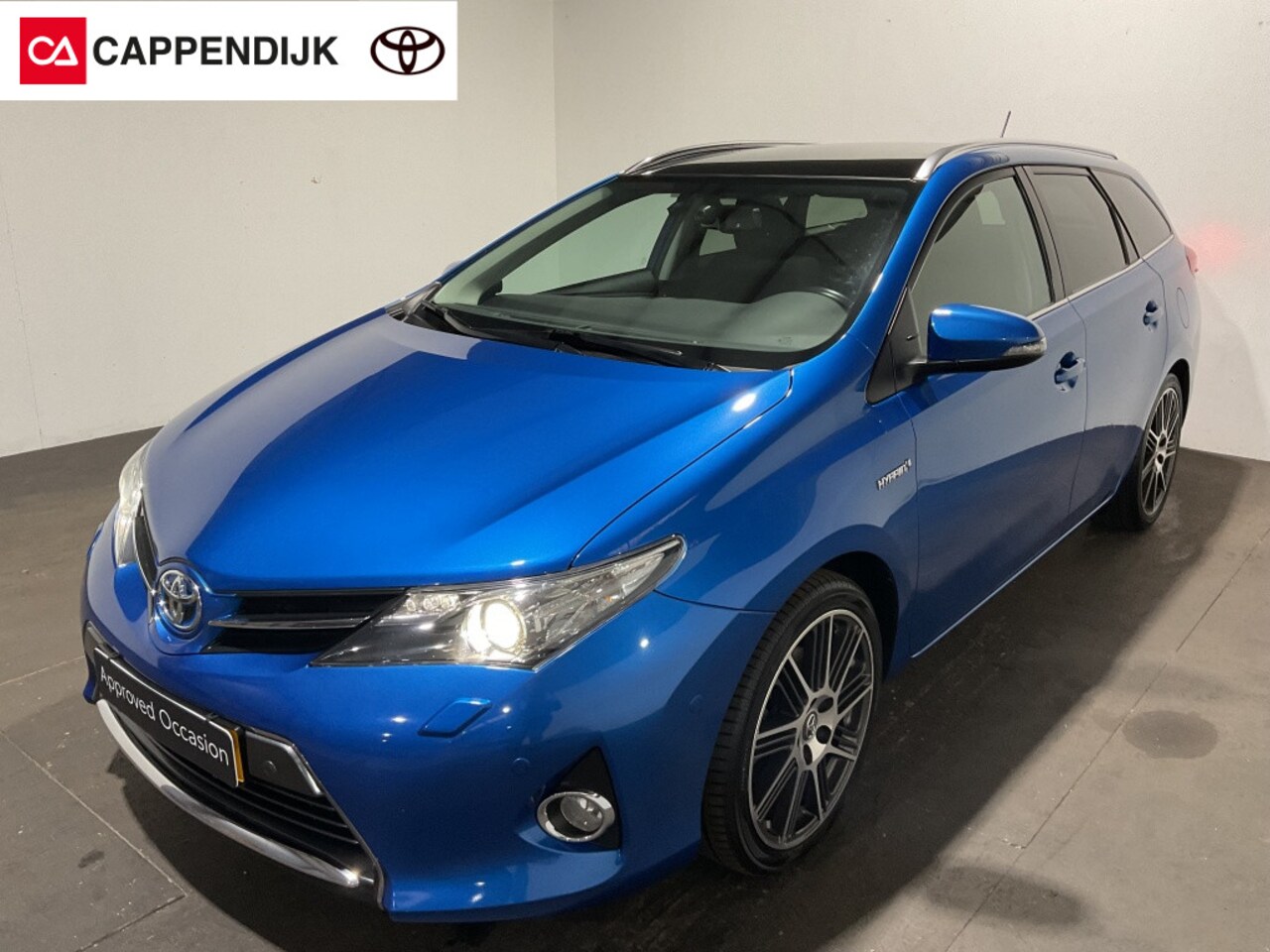 Toyota Auris Touring Sports - 1.8 Hybrid Lease+ | PANODAK | NAVI | CAMERA | - AutoWereld.nl