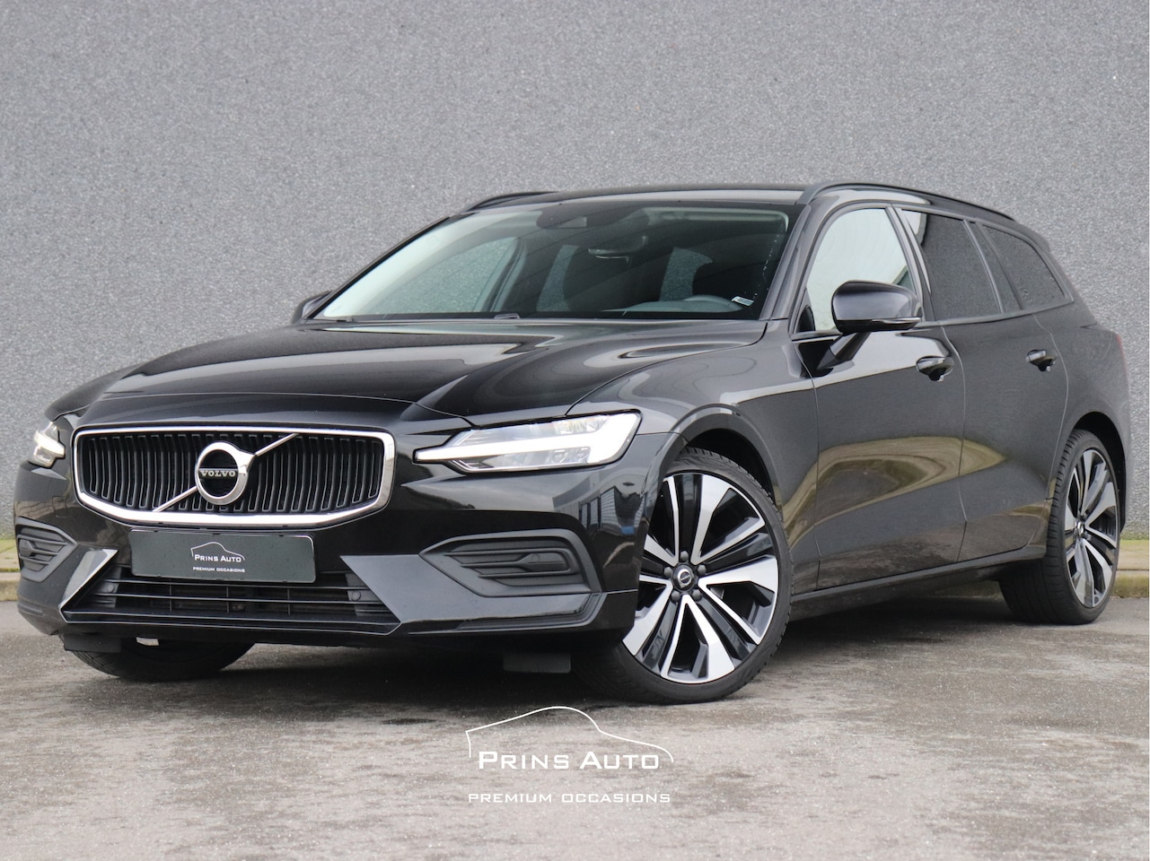 Volvo V60 - 2.0 T4 Momentum Pro |NAVI|CLIMA|FULL LED|VIRTUAL COCKPIT|STOELVERWARMING|KEYLESS - AutoWereld.nl