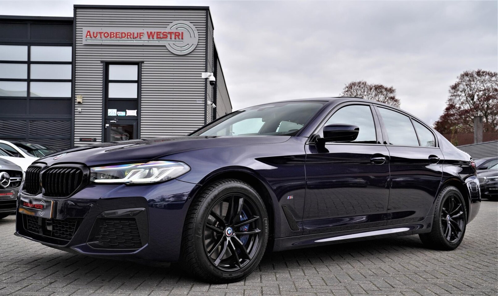 BMW 5-serie - 540i xDrive High Executive | M-pakket | Massage | HuD | Nappa Leder | 360 cam | ACC | Verw - AutoWereld.nl