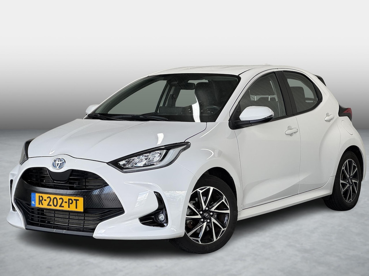 Toyota Yaris - 1.5 Hybrid Dynamic Clima Cruise Camera - AutoWereld.nl