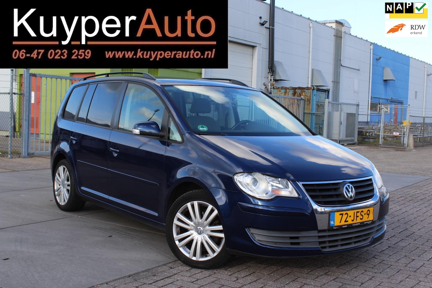 Volkswagen Touran - 1.4 TSI Comfortline AUTOMAAT AIRCO CRUISE TREKHAAK SENSOREN MEDIA - AutoWereld.nl