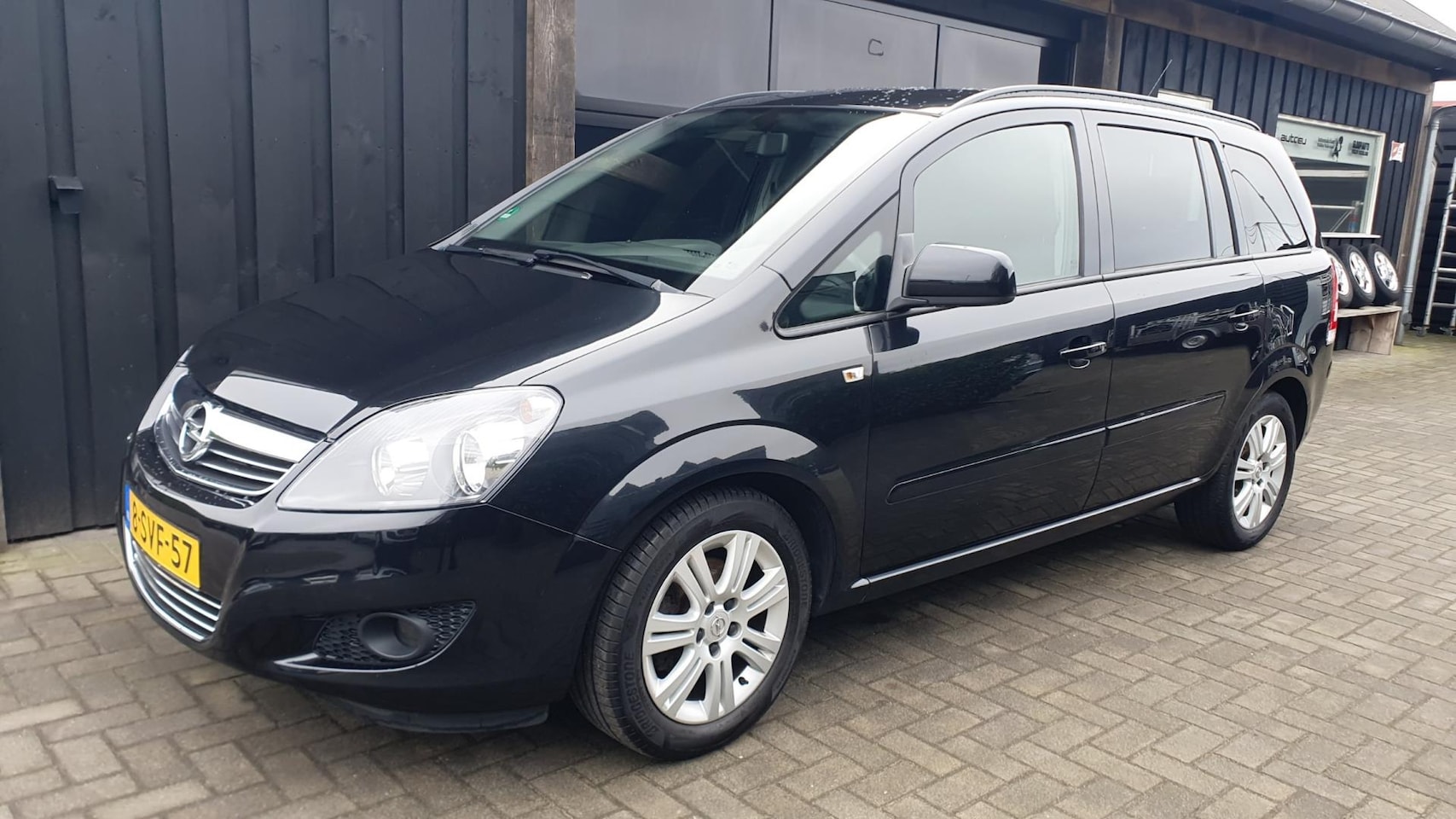 Opel Zafira - 1.8 Cosmo 1.8 Cosmo - AutoWereld.nl