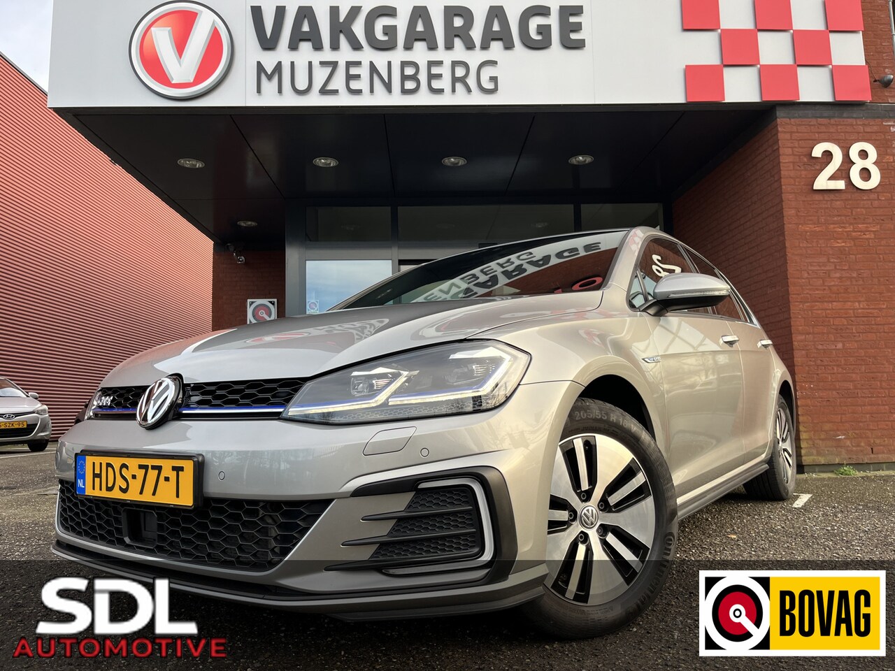 Volkswagen Golf - 1.4 TSI PHEV GTE Highline // FULL LED // NAVI // PDC V+A // ADAPTIV CRUISE // STOELVERWARM - AutoWereld.nl