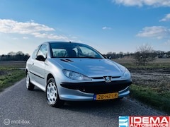 Peugeot 206 - 1.4 XR