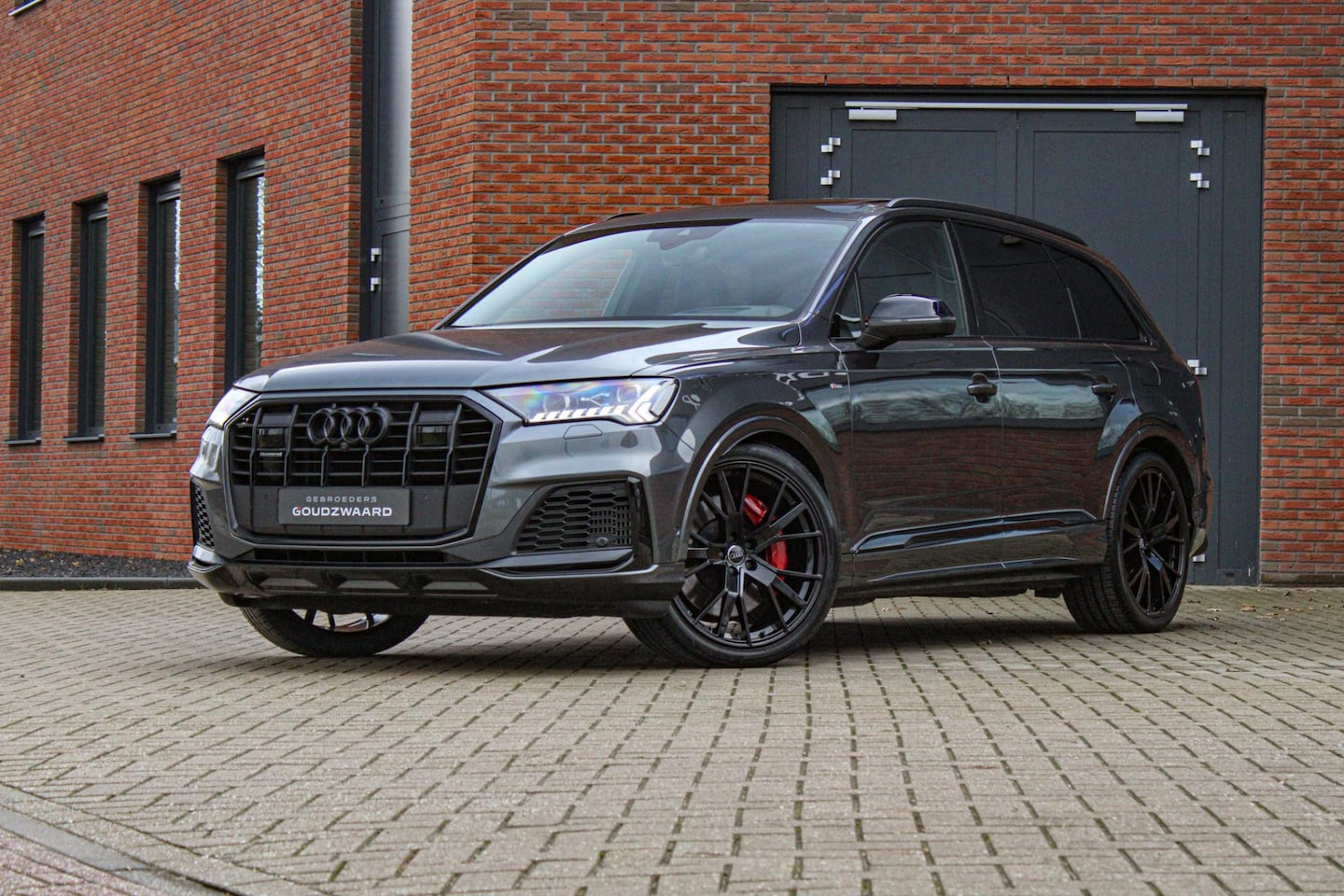 Audi Q7 - 60 TFSI e quattro Competition 456PK | Pano | Soft-close | HUD | Massage - AutoWereld.nl