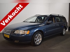 Volvo V70 - 2.4 Edition II Automaat Airco/ Trekhaak/ Leer/ Cruise/ Stoelverw./ PDC/ LMV