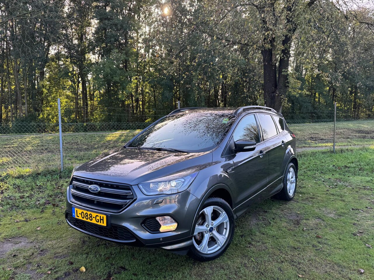 Ford Kuga - 1.5 EB 150PK ST Line | 2.000KG TREKKEN | TREKHAAK | WINTERPACK | - AutoWereld.nl