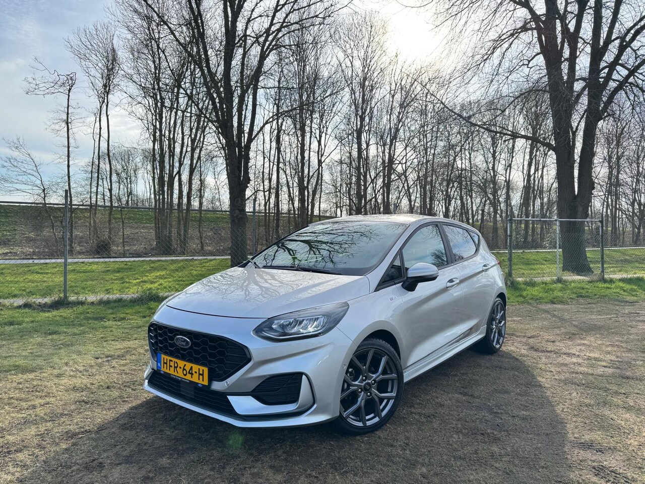 Ford Fiesta - 1.0 EB 100PK ST-Line | ADAP. CRUISE | WINTERPACK | CAMERA | CARPLAY NAVI | - AutoWereld.nl