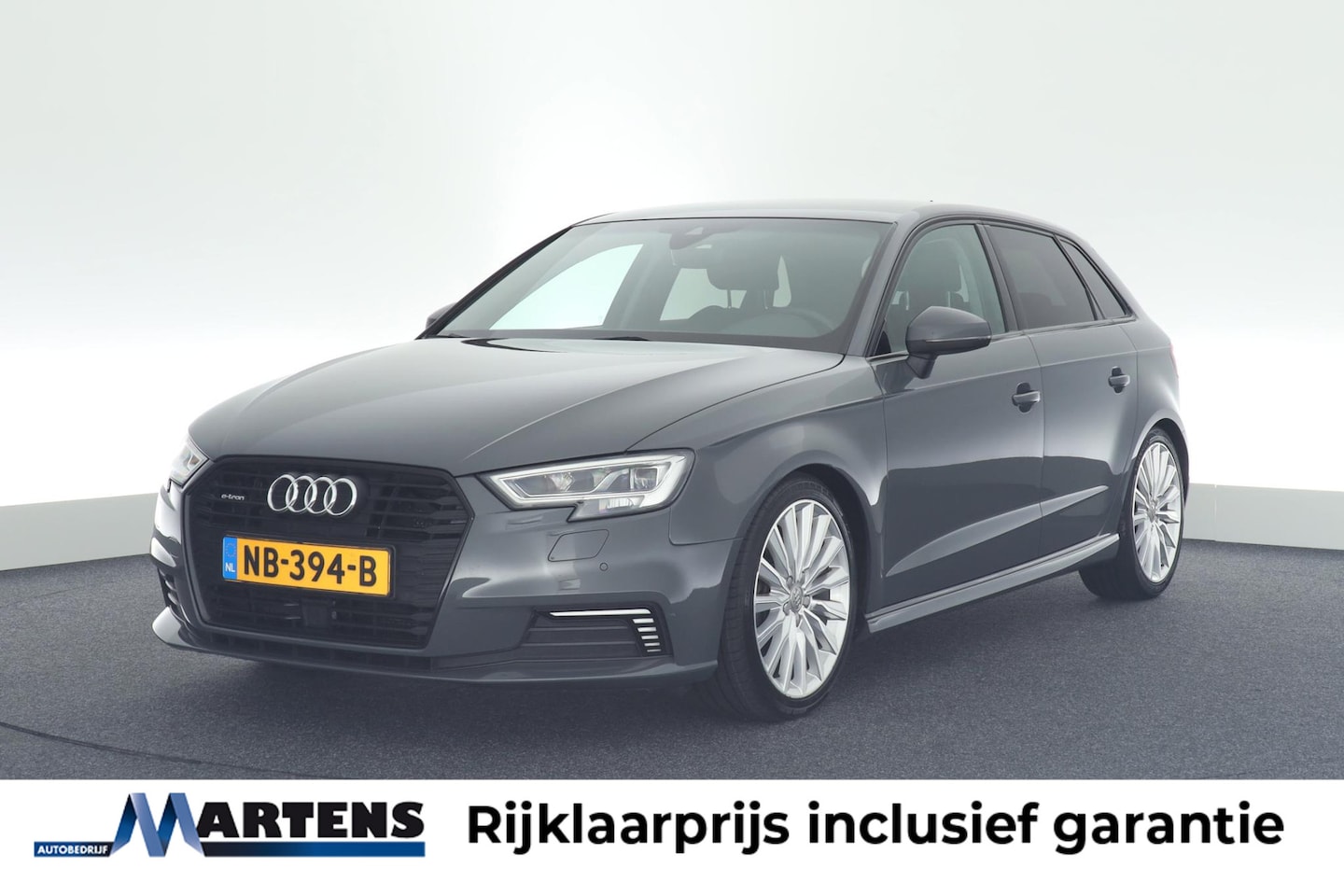 Audi A3 Sportback - 1.4 204pk e-tron Sport Trekhaak Keyless ACC Virtual Cockpit Led Navigatie - AutoWereld.nl