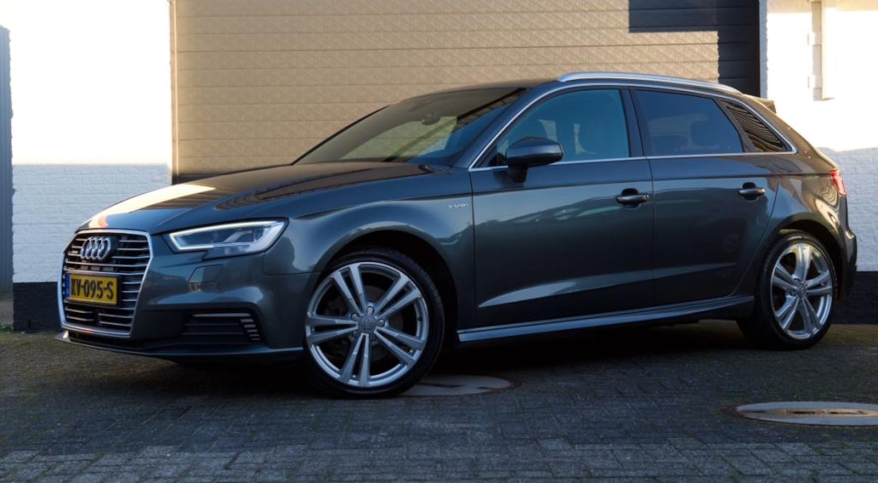 Audi A3 Sportback - 1.4 e-tron S-line Facelift Virtual Cruise LED - AutoWereld.nl