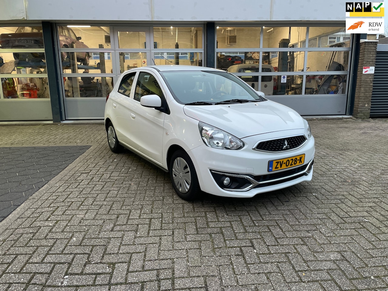 Mitsubishi Space Star - 1.0 Cool+ 1.0 Cool+ - AutoWereld.nl