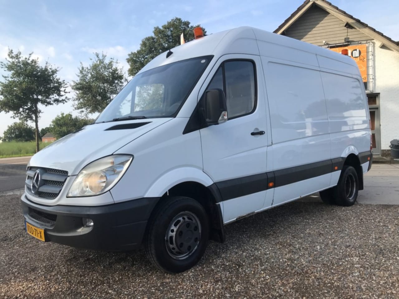 Mercedes-Benz Sprinter - 519 3.0 CDI V6 Euro 5 L2H2 Hand AC Trekh. 3t - AutoWereld.nl