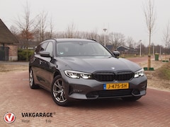 BMW 3-serie Touring - 318i Executive Edition | Apple Carplay | Cruise Control | Sfeerverlichting | Parkeersensor