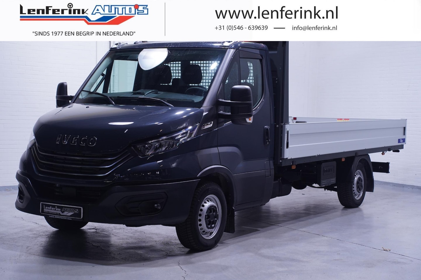 Iveco Daily - 35S18 180 pk Aut. Pick Up / Open Laadbak Airpro Luchtvering, Navi, Adapt. Cruise, Trekhaak - AutoWereld.nl