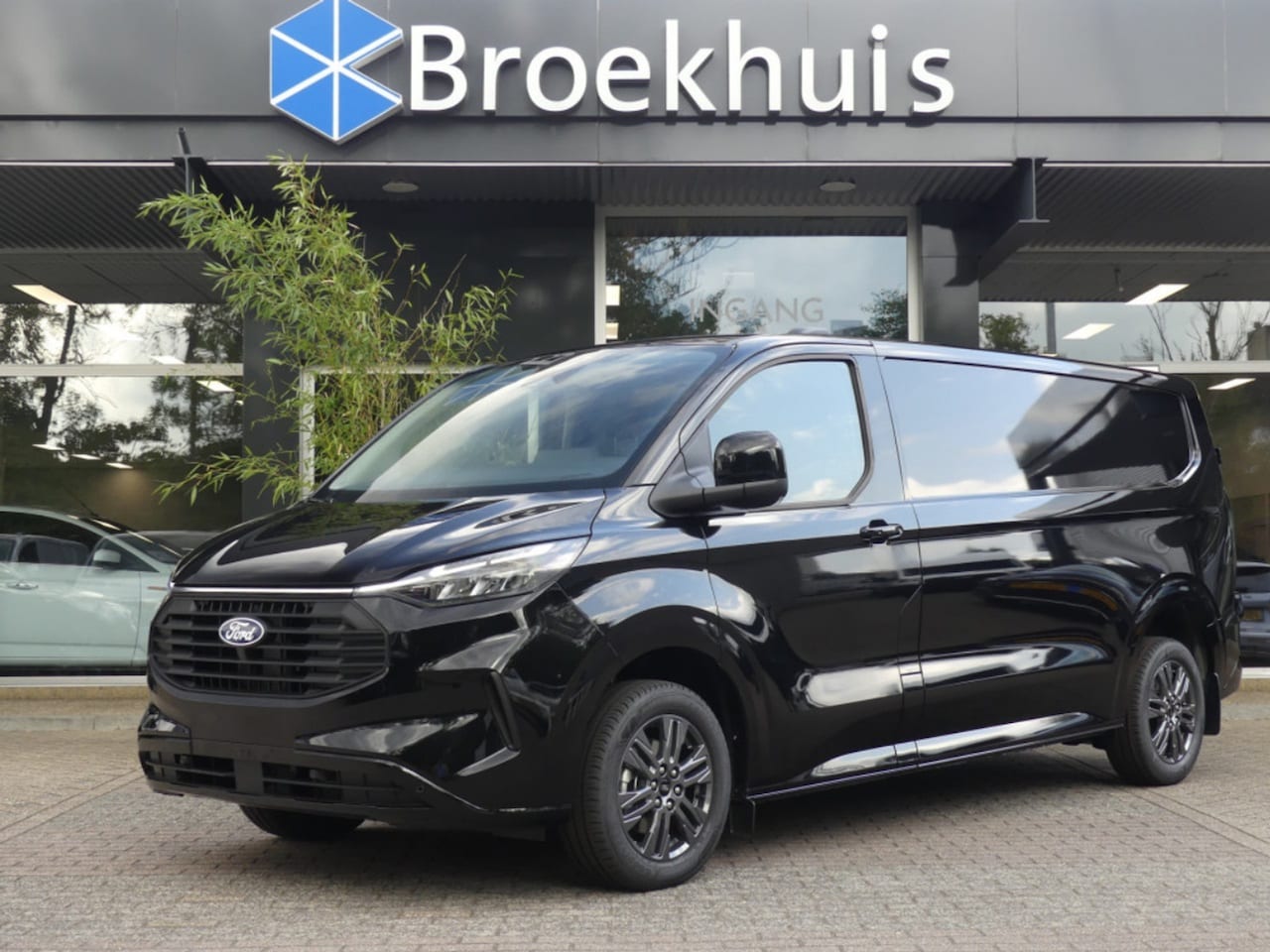 Ford Transit Custom - 320 136 pk Automaat 2.0 TDCI L2H1 Limited | €5.330,- Voorraad Voordeel AUTOMATIC - AutoWereld.nl