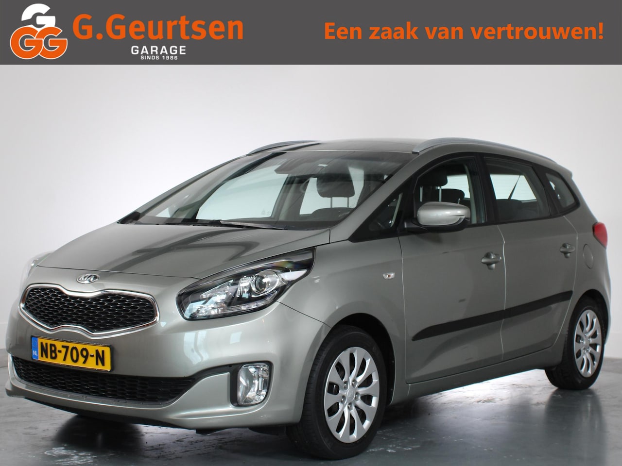 Kia Carens - 1.6 GDi DynamicLine Navigatie, Cruise Control, Trekhaak, Airco, Navigatie, Achteruitrijcam - AutoWereld.nl