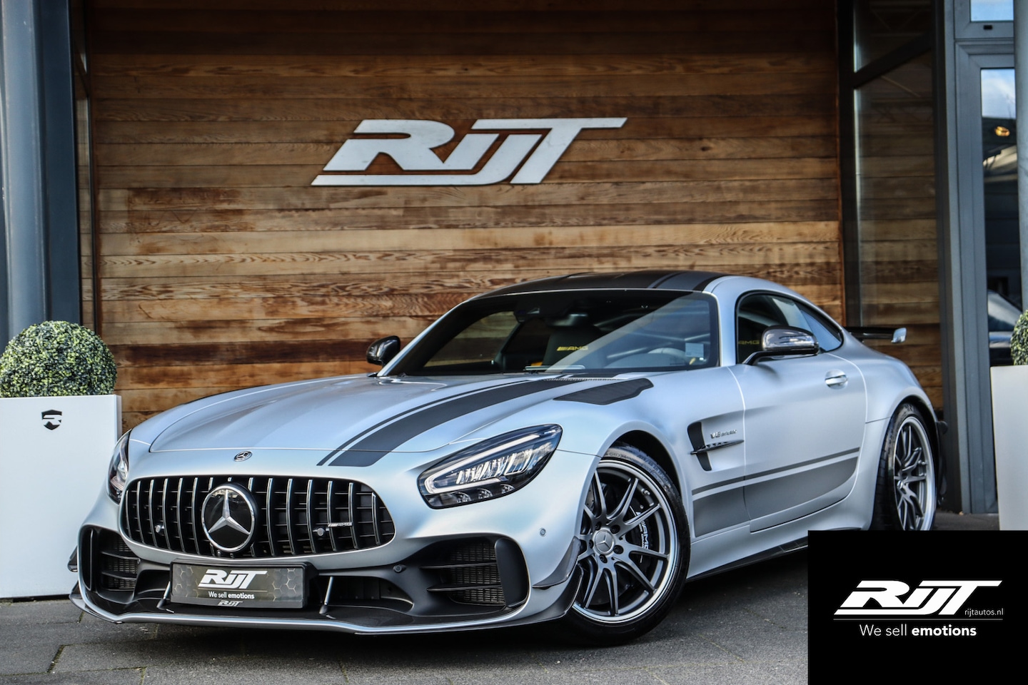 Mercedes-Benz AMG GT - 4.0 R PRO **Ceramic/Achterasbesturing/Full carbon** - AutoWereld.nl