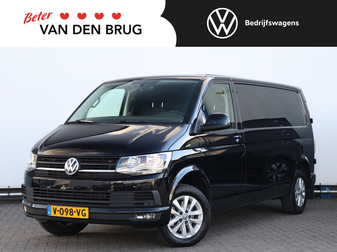 Volkswagen Transporter - 2.0 TDI 150PK DSG L2H1 Highline | Airco | Cruise control | PDC | Betimmering | 2 Stoelen | - AutoWereld.nl