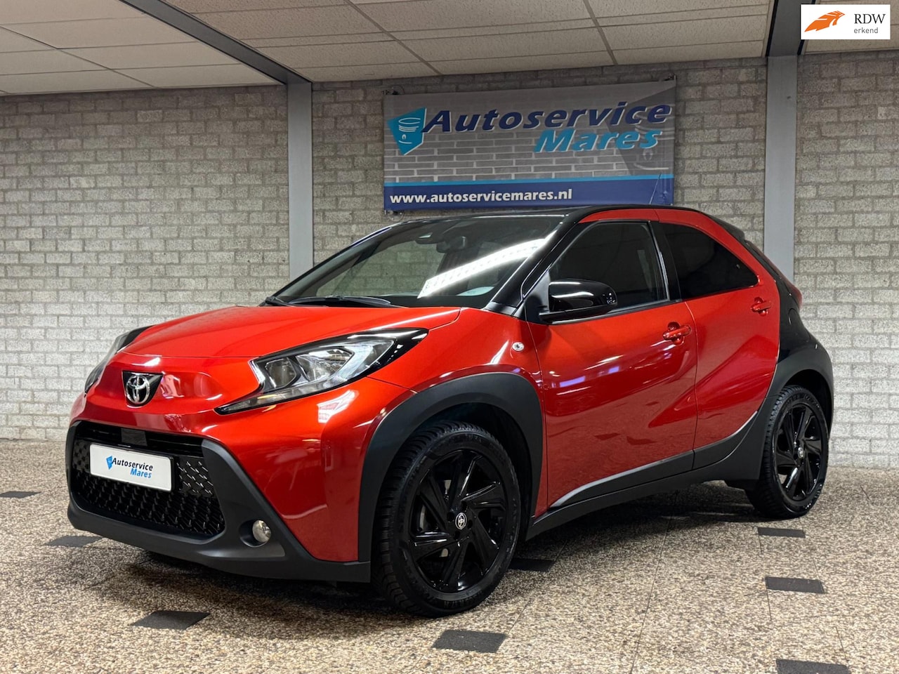 Toyota Aygo X - 1.0 VVT-i S-CVT , automaat, carplay, adapt cruise, stoelverwarming, 17 "LM - AutoWereld.nl