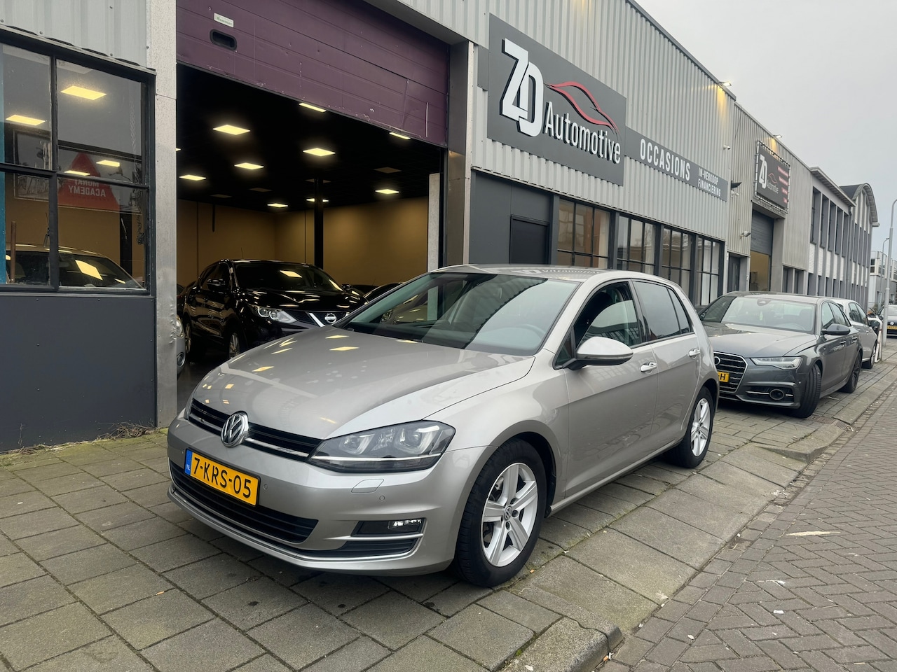 Volkswagen Golf - 1.4 TSI ACT Highline 1.4 TSI ACT Highline - AutoWereld.nl