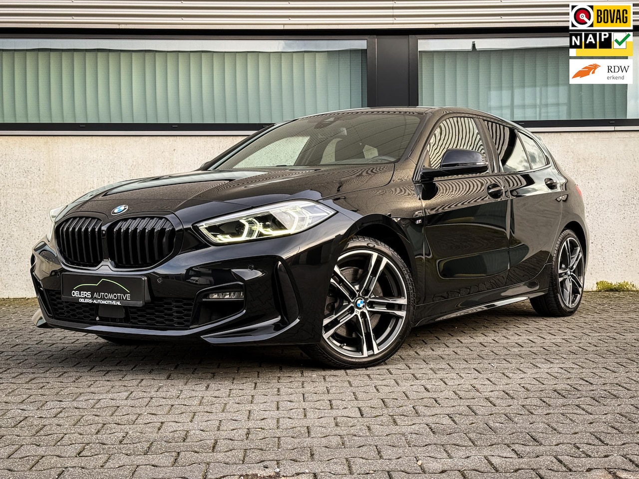 BMW 1-serie - 120i Executive M-Sport | Clima | Adaptive cruise | Navi | CarPlay | Metalic | H. leder | - AutoWereld.nl