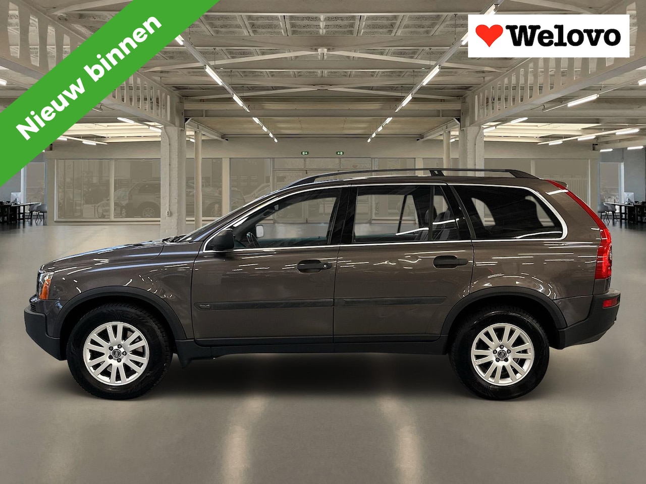 Volvo XC90 - 2.5 T Momentum rijklaar+ Garantie, 7 persoons, leder, trekhaak... - AutoWereld.nl