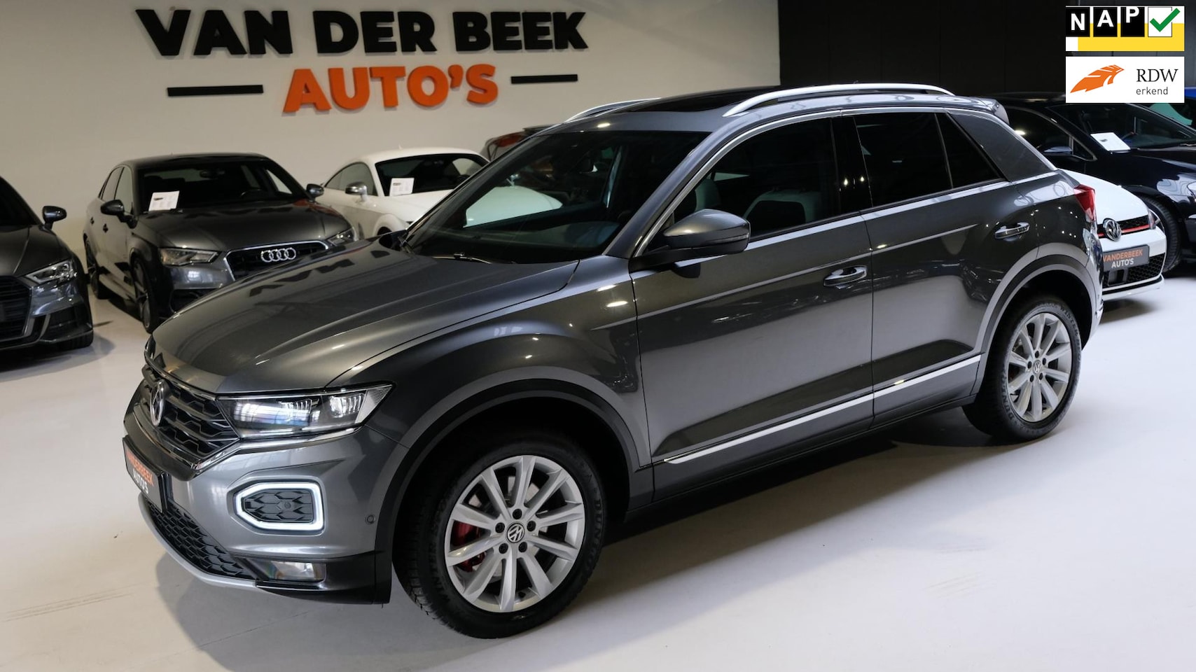 Volkswagen T-Roc - 2.0 TSI 4Motion Sport 190PK Pano Led Virtual - AutoWereld.nl