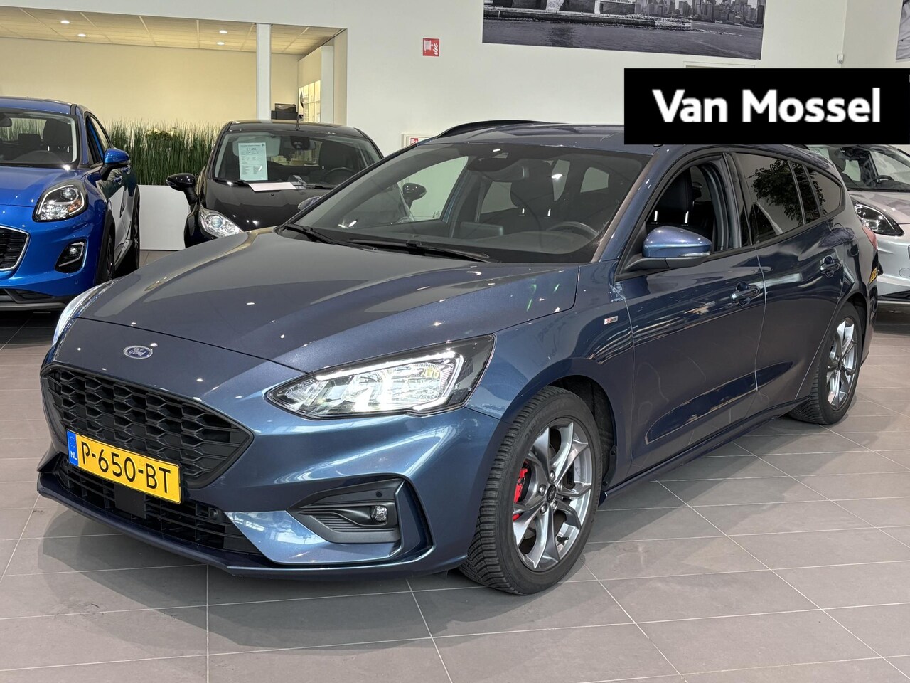 Ford Focus Wagon - 1.0 EcoBoost Hybrid ST Line X Business 1.0 EcoBoost Hybrid ST Line X Business - AutoWereld.nl