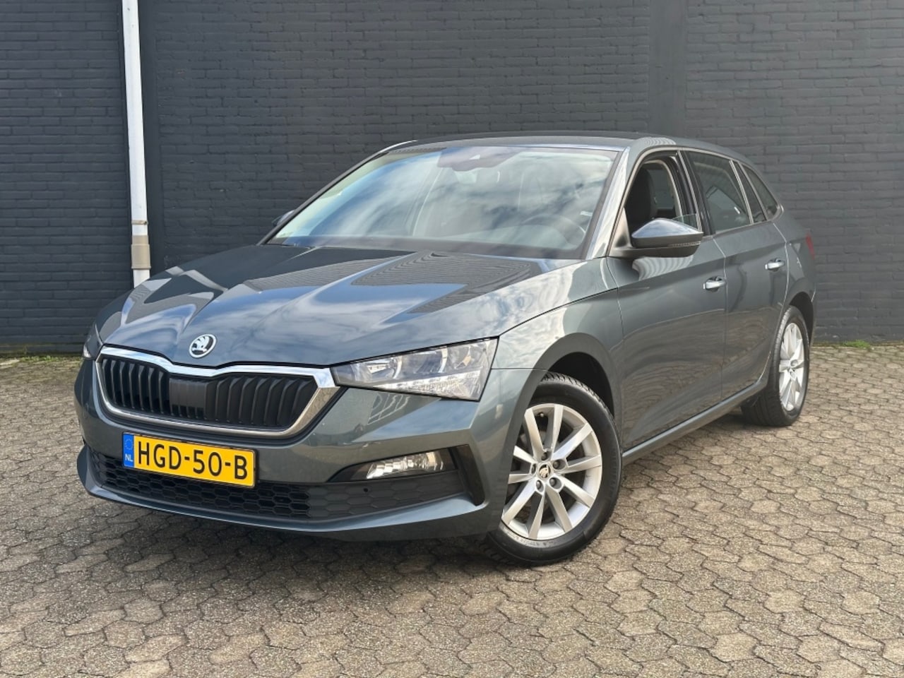 Skoda Scala - 1.0 TSI 95pk, Virtual Cockpit, Carplay, LED, Parkeersensoren - AutoWereld.nl