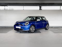 MINI Mini-Electric - Cooper 3-deurs Cooper E Classic 40.7 kWh | Pakket S | Dak en spiegelkappen in wit