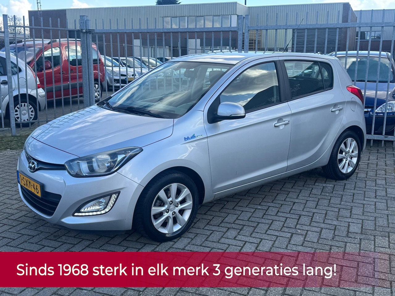 Hyundai i20 - 1.2i i-Deal 5 deurs 86PK! NL AUTO NAP! Airco l LED l MTF-stuur l LM velgen! DEALER OH l TO - AutoWereld.nl