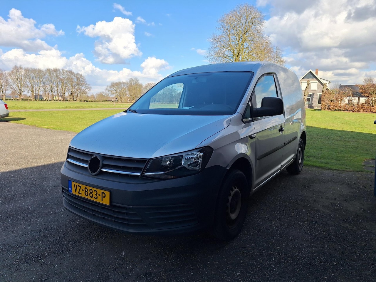 Volkswagen Caddy - 2.0 TDI L1H1 BMT "Motor stuk" Engine broken! Export 3000 EX BTW ! - AutoWereld.nl