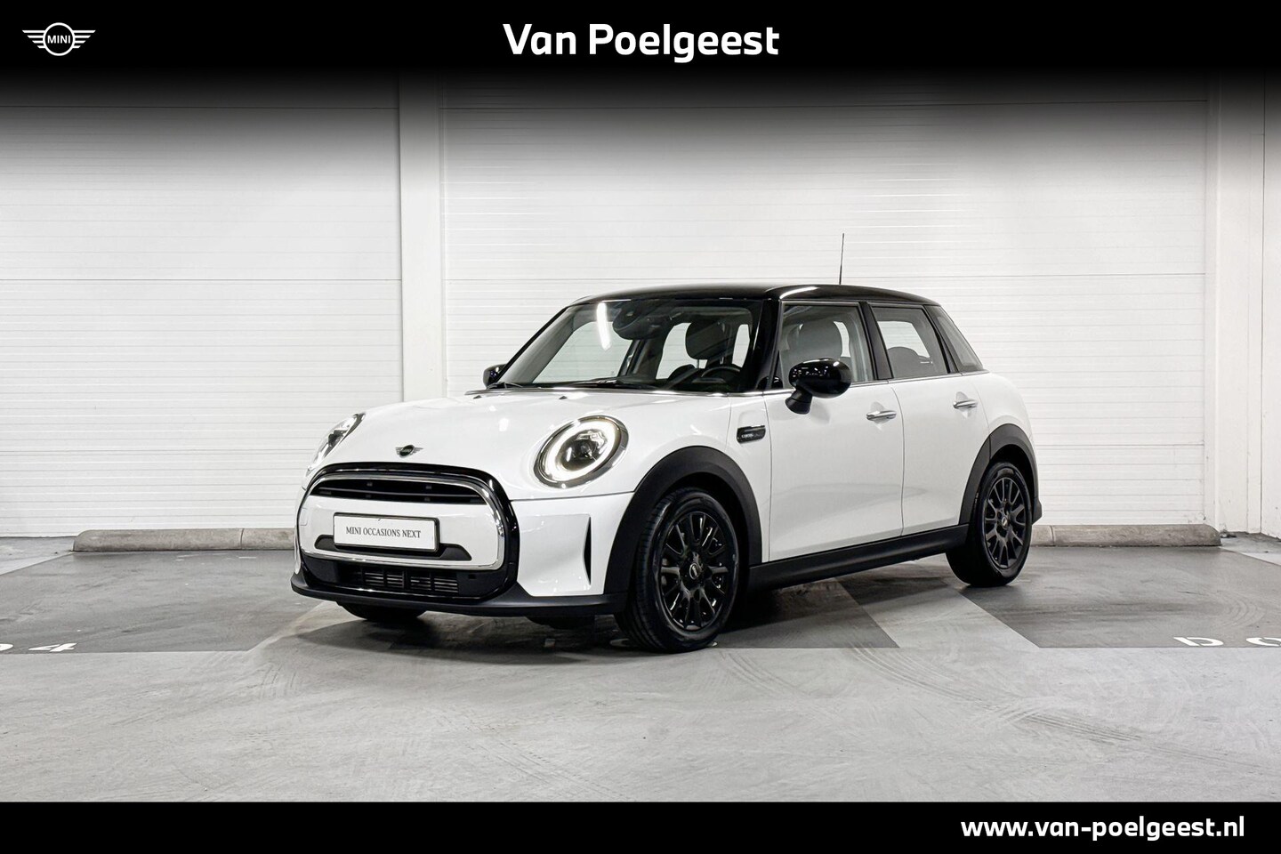 MINI Cooper - 5-deurs | Classic uitvoering | Park Distance Control | Navigatiesysteem | Apple Carplay - AutoWereld.nl