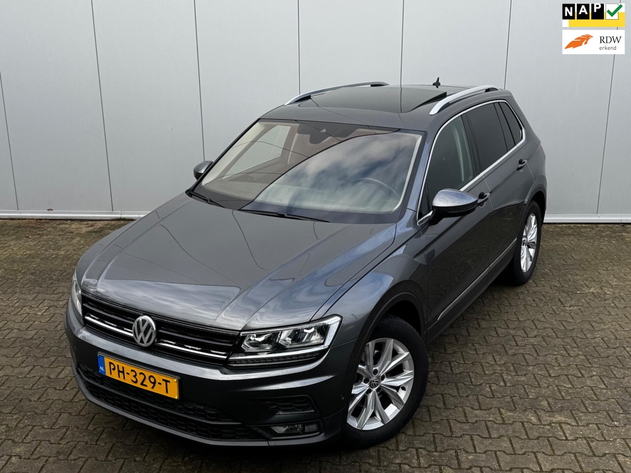 Volkswagen Tiguan - 1.4 TSI 150PK COMFORT PANORAMADAK FACELIFT CARPLAY CAMERA STOELVERWARMING LED CLIMATE ADAP - AutoWereld.nl