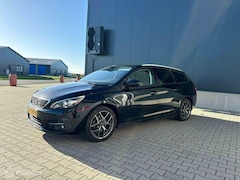 Peugeot 308 SW - 1.2 PureTech Blue Lease Executive 121.000 nap