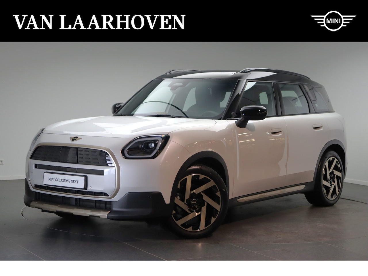 MINI Countryman - E / Favoured / Pakket S / 19" Kaleido Spoke 2-tone - AutoWereld.nl