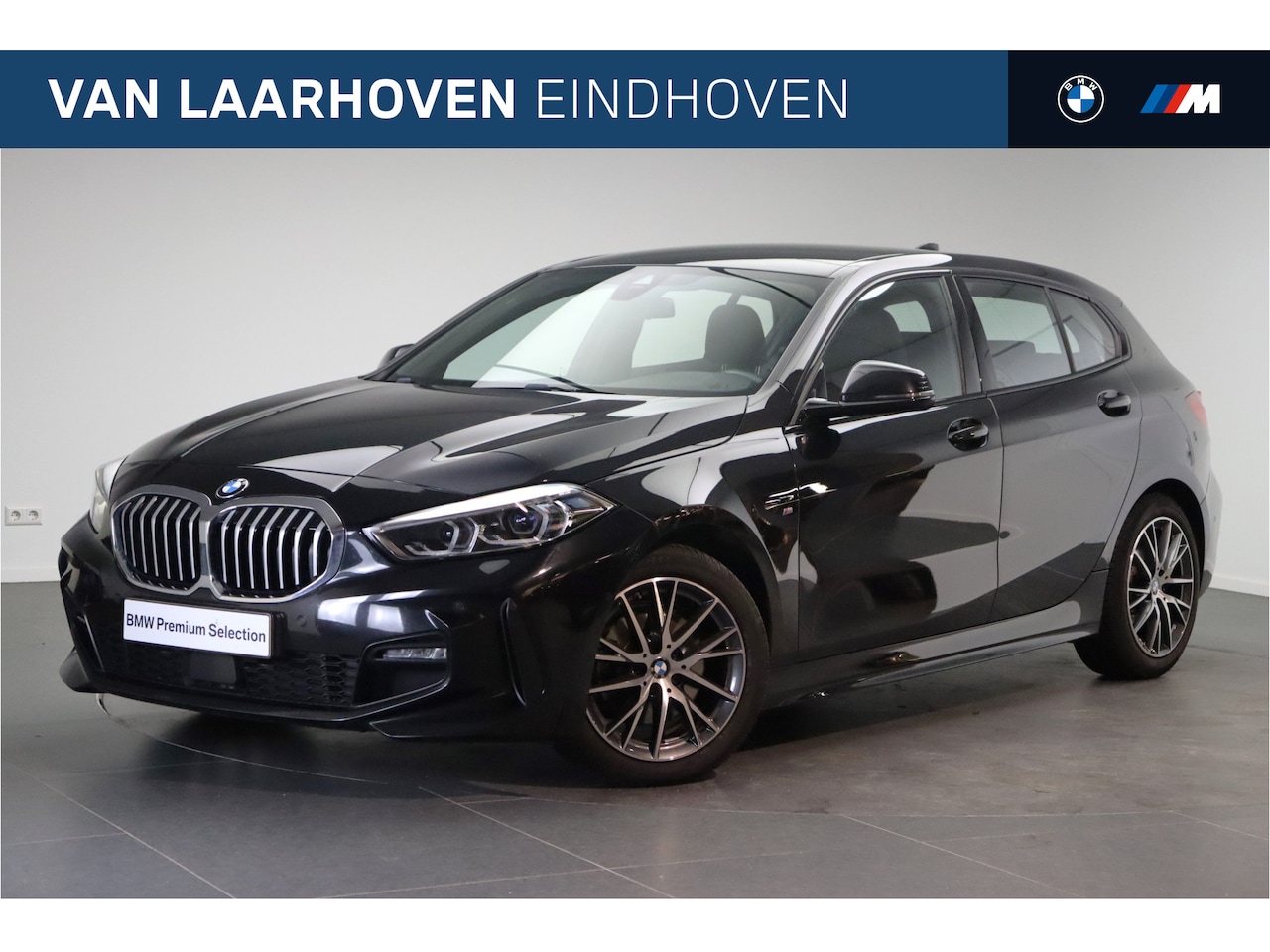 BMW 1-serie - 118i High Executive M Sport Automaat / Sportstoelen / Stoelverwarming / LED / Parking Assi - AutoWereld.nl