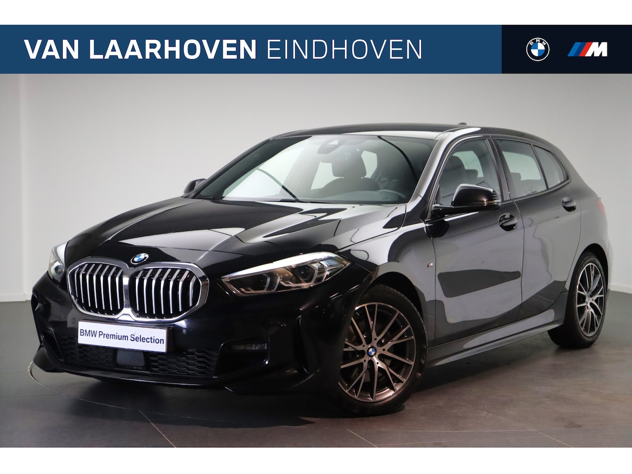 BMW 1-serie - 118i High Executive M Sport Automaat / Sportstoelen / Stoelverwarming / LED / Parking Assi - AutoWereld.nl