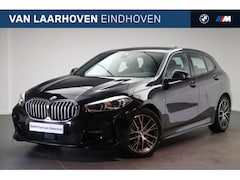 BMW 1-serie - 118i High Executive M Sport Automaat / Sportstoelen / Stoelverwarming / LED / Parking Assi